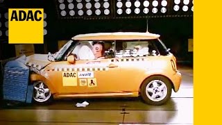 Crashtest: BMW Mini