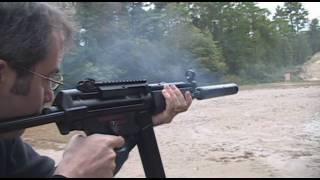 Sig 552, MP5-40, P90, Glock
