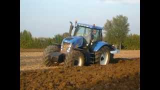 New Holland TG 285 in aratura!!