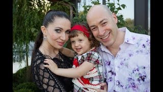 Дмитрий Гордон и Алеся Бацман 2018 их дочки!★Dmitry Gordon and Alesya Batsman 2018 their daughters!