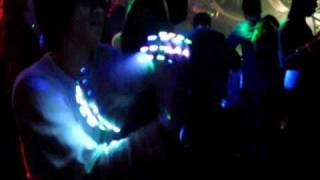 [Team Vivid Cupcake] Jingle Beatz 2009 Rave Glove Light Show [OrbitLightShow.com]