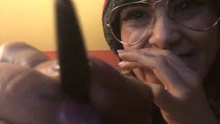 ASMR ROLEPLAY ~ Lici la nerd maquilla a su amiga para una cita.??