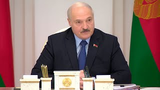 Лукашенко недоволен: Заглох вопрос! Сделали несколько шагов и успокоились! // Совещание у Президента