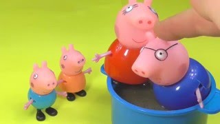 Свинка Пеппа. Мультик с игрушками. Пеппа и Джордж прыгает по лужам. Peppa pig после дождя