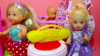 Мультик про кукол. Катя и Еви малыш танцует. Штеффи в магазине.