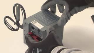 MOE - Stored energy motor operator XT2-XT4 - XT2 shown