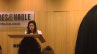Danielle Fishel reading her book pt 2