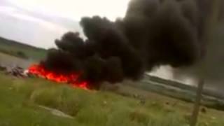 Упавший Боинг (отредактирована вертикальная съёмка) рейса МН17