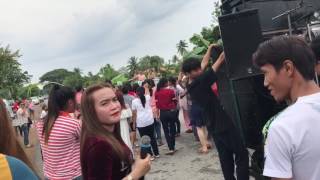 เมื่อขบวนงานแต่งสวนกับขบวนงานบวช(ซาวค์ดังไปหน่อยครับ) เฮฮาทักทายกันครับ  085-4006761
