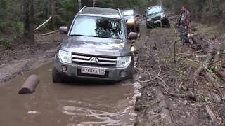 Mitsubishi Pajero 4 mudding