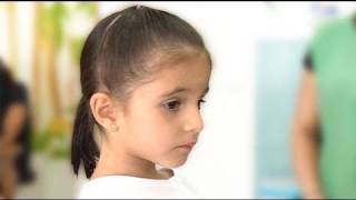 Dos medias coletas. Peinados de niña