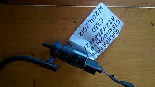 Насос стеклоомывателя Mercedes W204 A2108690121