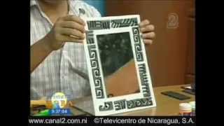 Reciclaje, Espejo en Unicel de color negro