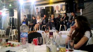 ΜΠΕΚΙΟΣ-ΜΟΥΓΚΟΠΕΤΡΟΣ ΦΕΥΓΕΙΣ ΓΙΑ ΝΑ ΓΚΟΡΤΣΟΥΛΙ