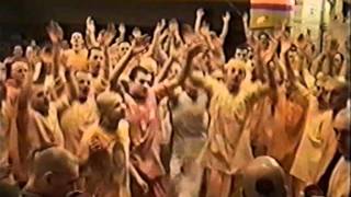 99 01 2x Vyasa Puja 3, Togliatti