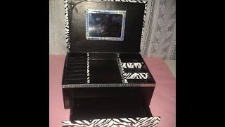 Alhajero hecho con una caja de zapatos