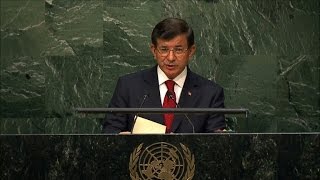Turkish PM at UN calls for refugee 'safe zone' in Syria