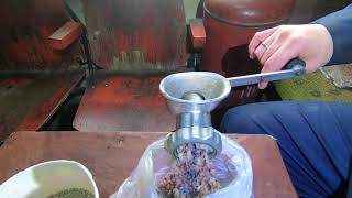 ротана перекручиваем в мясорубке