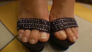 Lola Mello & Ms Francesca pov soles indoor