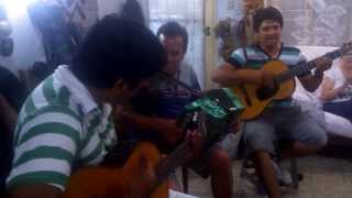 guitarreada con coquito gomez