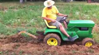 John Deere 112