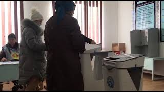 Выборы 2021: Участок 7254 Сокулукский район, АСУ перестал работать, бюллетени складывают на АСУ