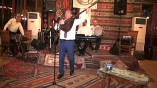 Asiq ilham Aslanbeyli asiq Namiqin konsertinde.