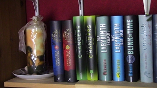 [Bücherregaltour]  Meine Bücherhöhle #3 \\ Fantasy & Dystopie