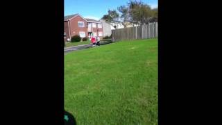 CATRIN PAUL AND LARA CAMPBELL - PARKOUR FAIL !:P