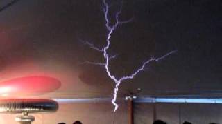 Tesla Coil Music at Dorkbot (1)