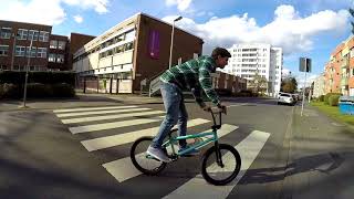 BMX трючок через 55 ступенек! Как сделать фэйки слайд на BMX (How to Fakie slide BMX)
