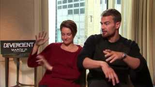 Shailene Woodley tells a joke and Theo James raps