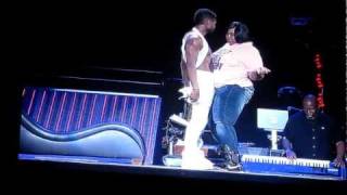 OMG TOUR  PICK ME - Watch Big Girl "Get It, Get It" with USHER
