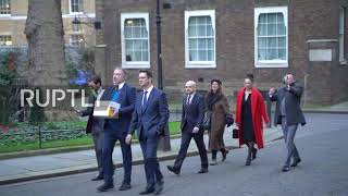 UK: Group led by MP Baker hands in petition to end COVID vaccine mandates