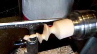 WoodturningTaxus Eccentric turning (2A).Torneado excéntrico