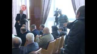 2013.04.10 Кто перевернул мусорные баки