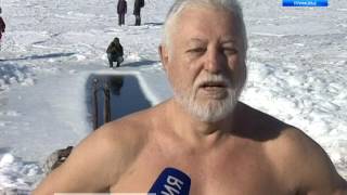 Владивостокские моржи провели мастер-класс по купанию в ледяной воде