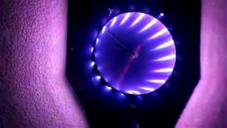 светодиодный 3D RGB светильник часы  своими руками