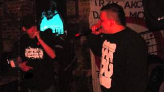 Carper feat. Freak - Uciekaj Jak Najdalej