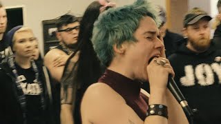 [hate5six] Closet Witch - February 02, 2019