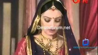 Kesariya Balam Aavo Hamare Desh   30th June 2011 Video Watch pt2