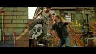 13 район: Кирпичные особняки клип. Hollywood Undead - Hear Me Now