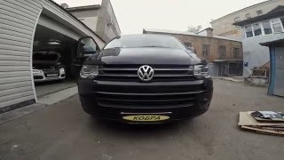 Volkswagen multivan Установка в салоне потолочного монитора