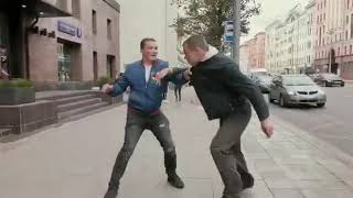 Edward Bil дерётся с алкашами. Новая драка.