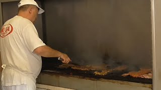 Черногория  Цены в супермаркете Бесплатная услуга - мясо на гриле