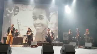 Stogie T on stage with Samthing Soweto