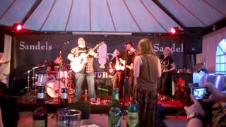 Kaksinen - Mies & Naene, live @ Pannuhuone, Kuopio, 5.7.2014