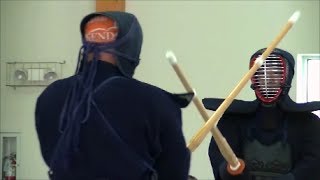 Cамураи с бамбуковыми мечами. Тренировка. Samurai practicing bamboo swords.