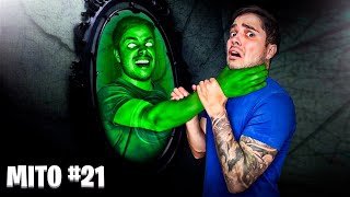 CAZANDO 24 MITOS DE HALLOWEEN EN 24 HORAS !!