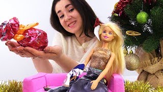 Необычный Новый Год вместе с Барби! Видео для девочек